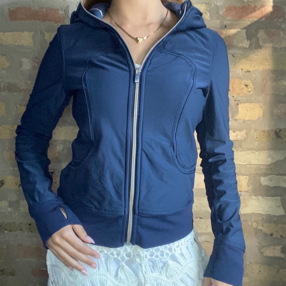 lululemon athletica navy blue zip-up hoodie